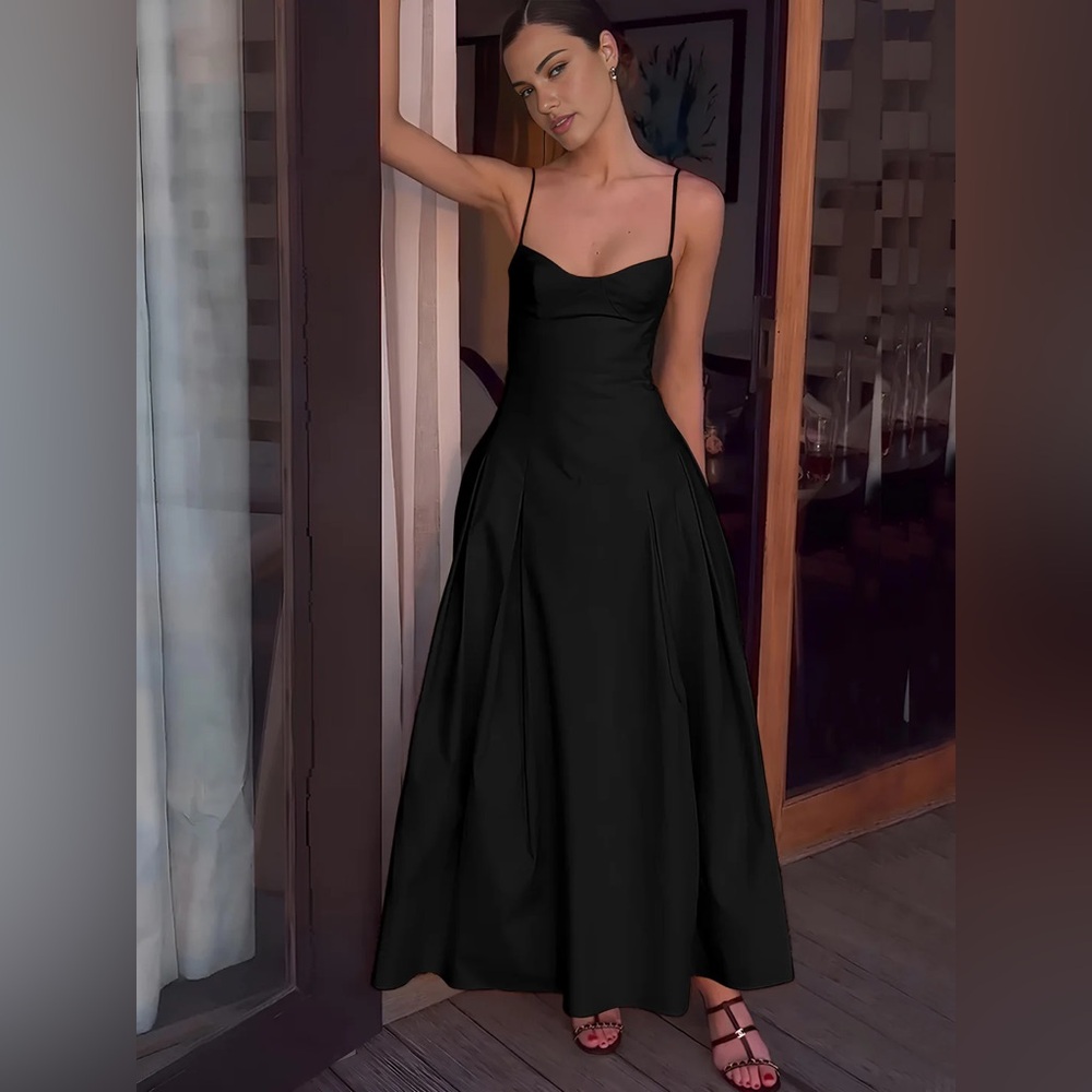 Commense Black Spaghetti-Strap Evening Dress
